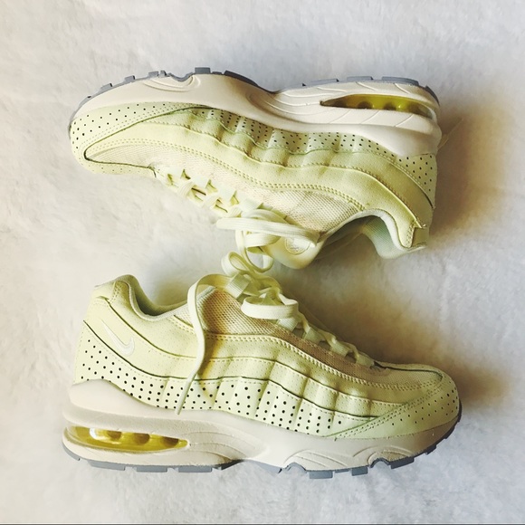 SOLD 🆕 | ✔️  Nike Air Max 95 SE - Picture 9 of 16